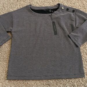 Tahari woman NWT Black and Gray Long Sleeve BLOUSE